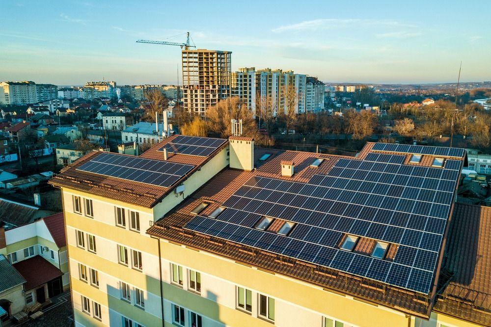 paneles solares en edificios ciudad